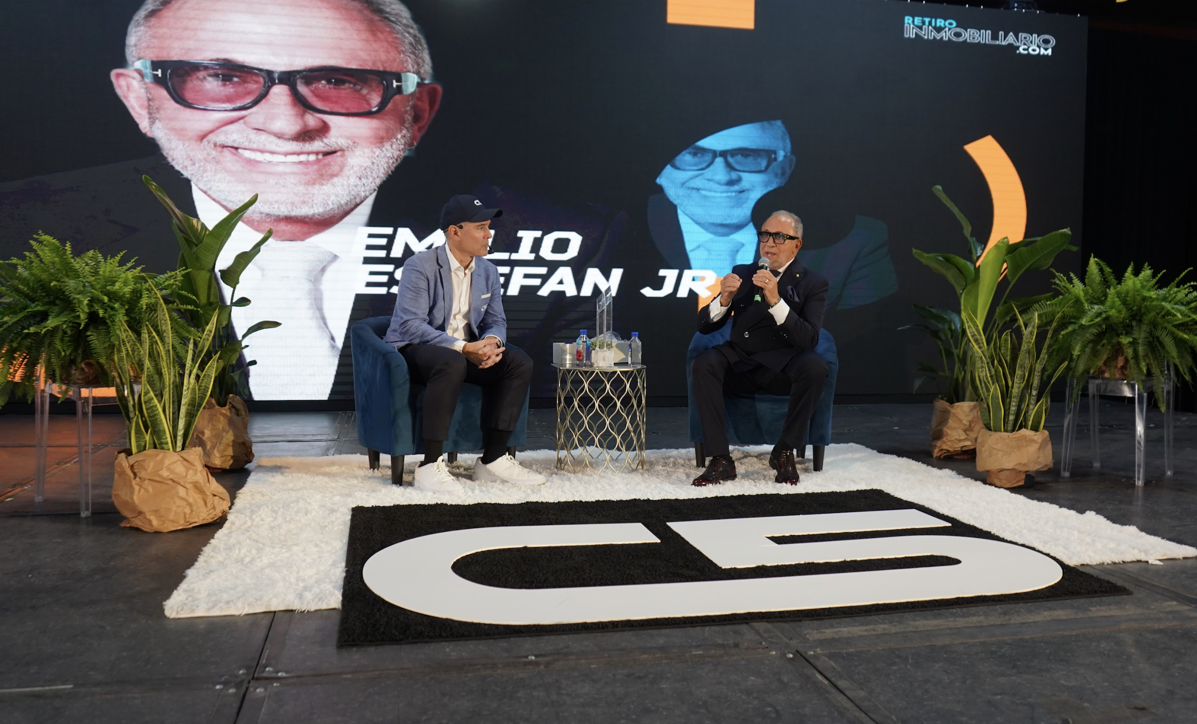 Emilio Estefan Jr. · productor multi-Grammy · ícono cultural global
